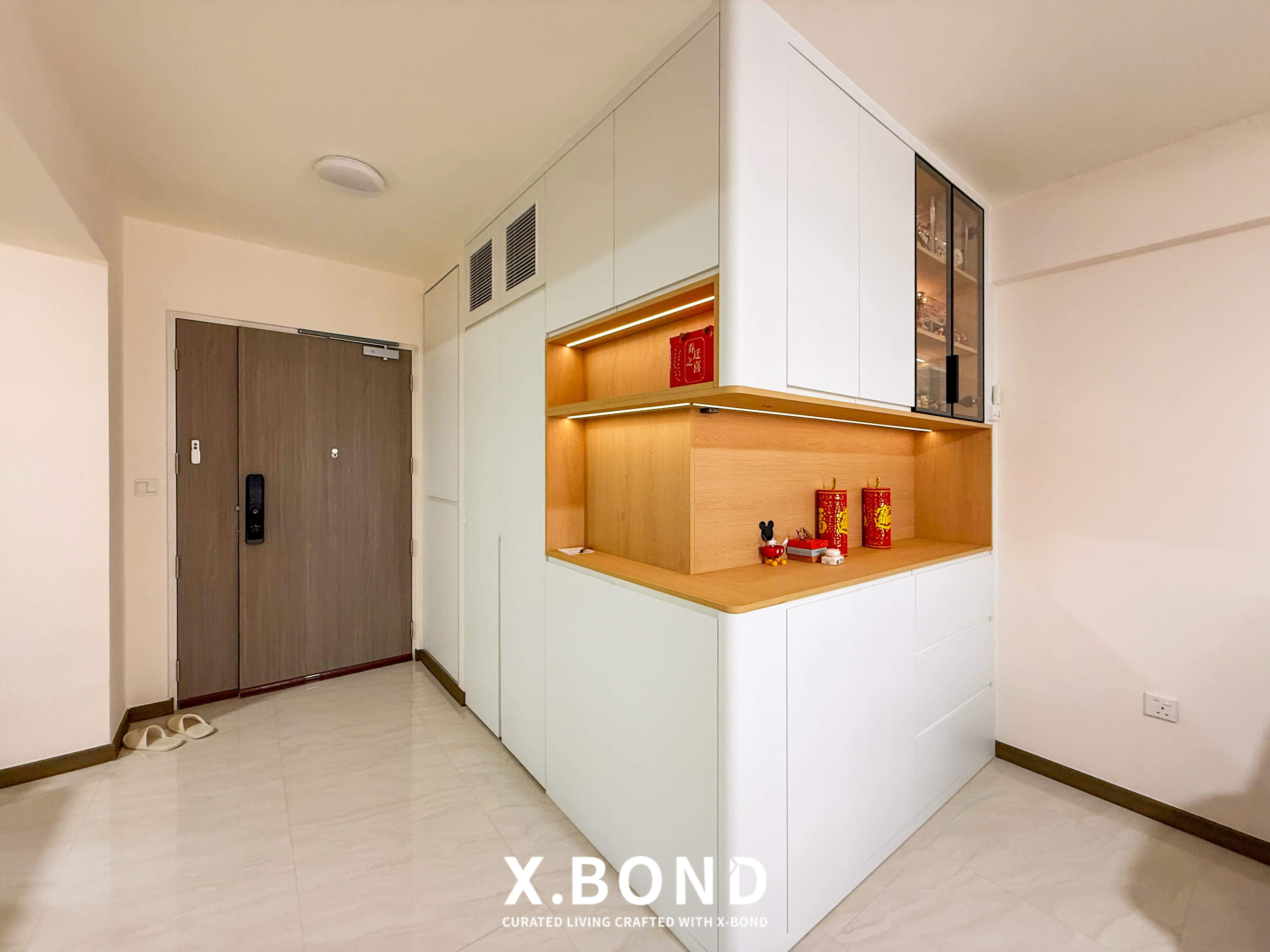 Warm & Minimalist Full-House Customization in Circuit Road