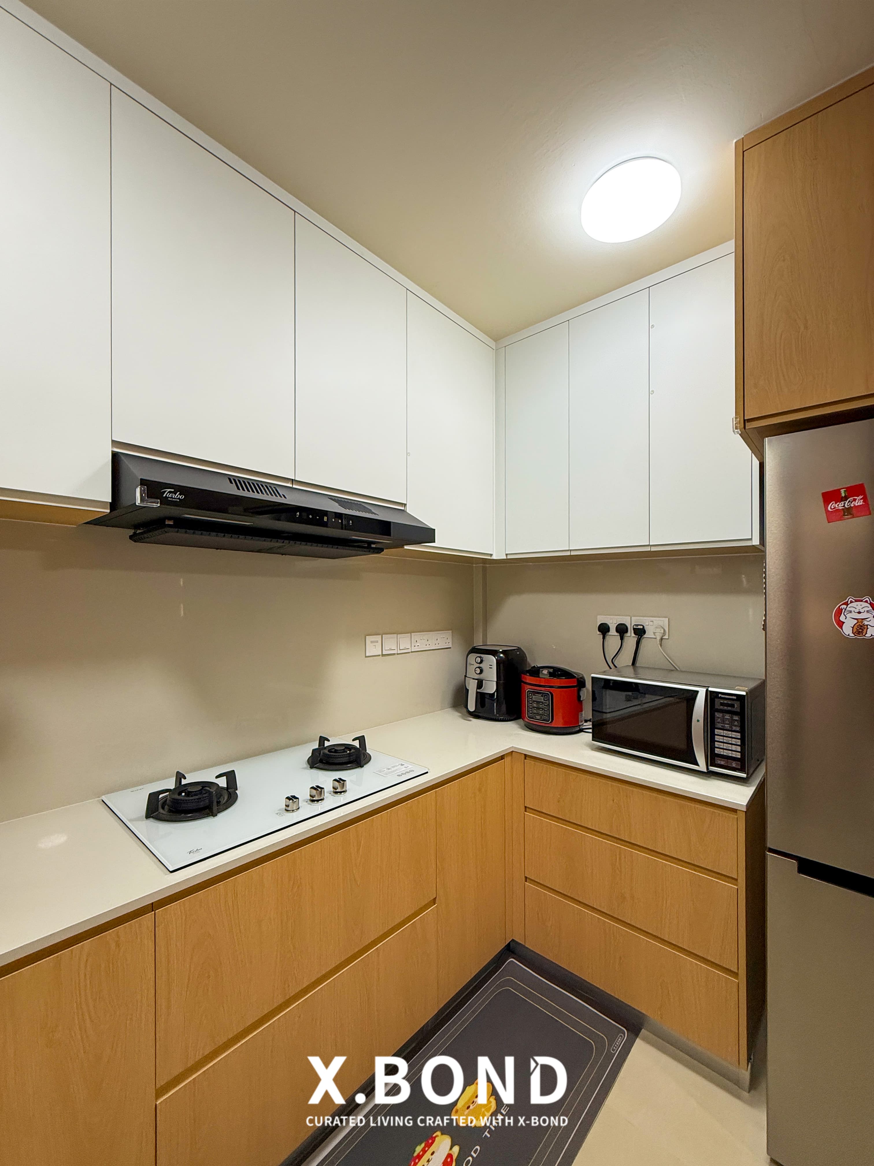 Warm & Minimalist Full-House Customization in Circuit Road