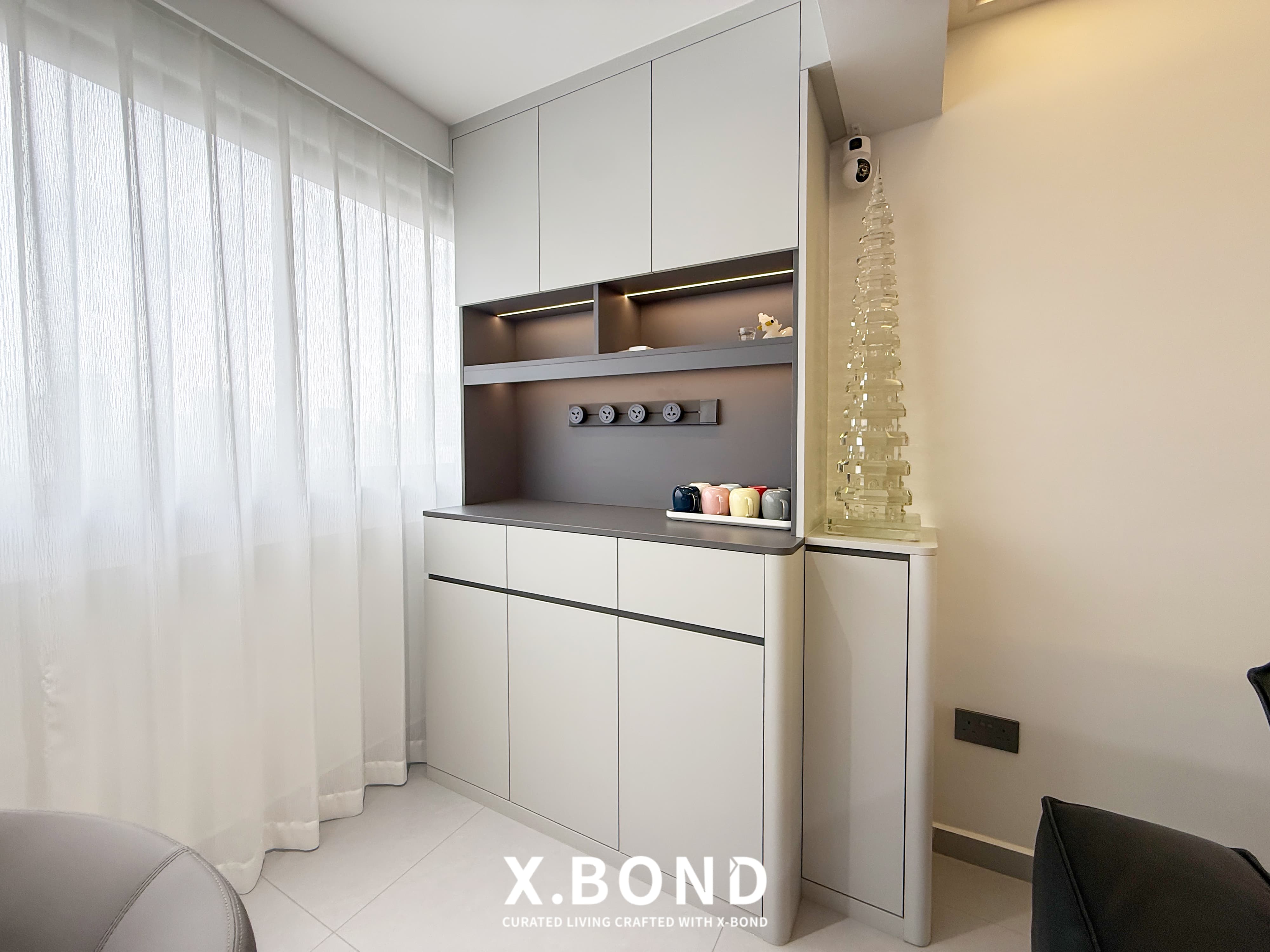 Modern Contemporary Grey-Themed HDB in Kent Ridge