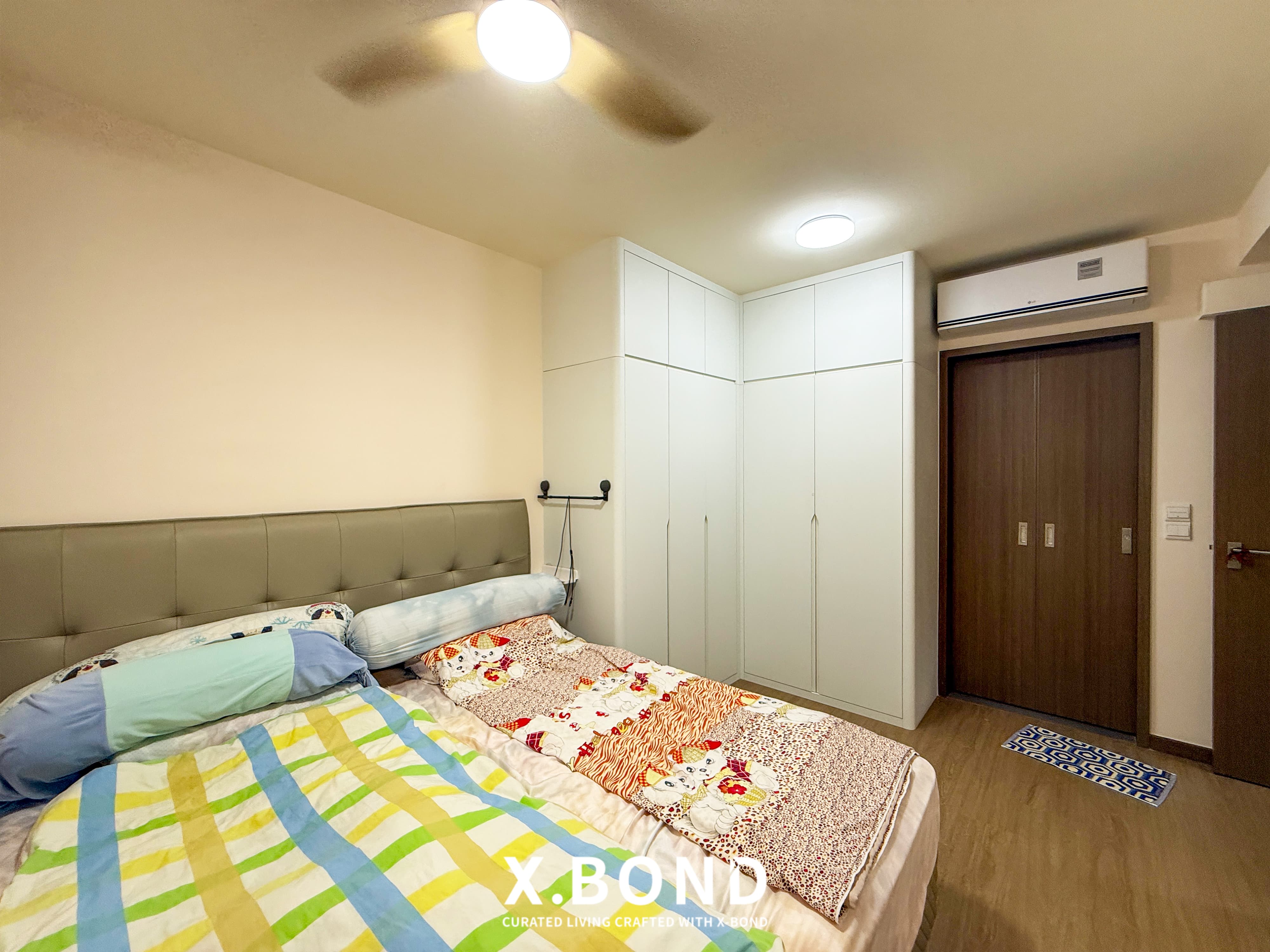 Warm & Minimalist Full-House Customization in Circuit Road