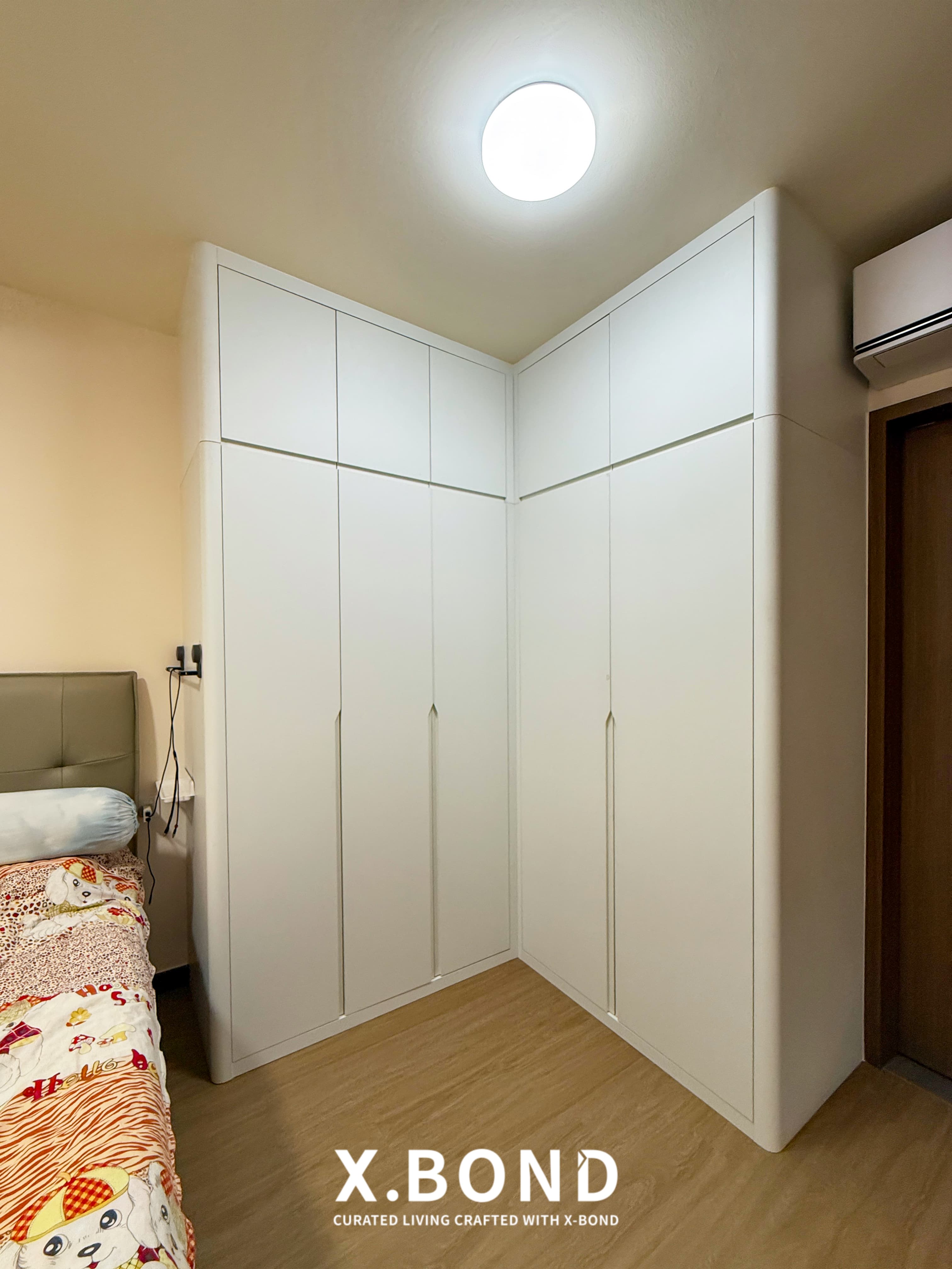 Warm & Minimalist Full-House Customization in Circuit Road