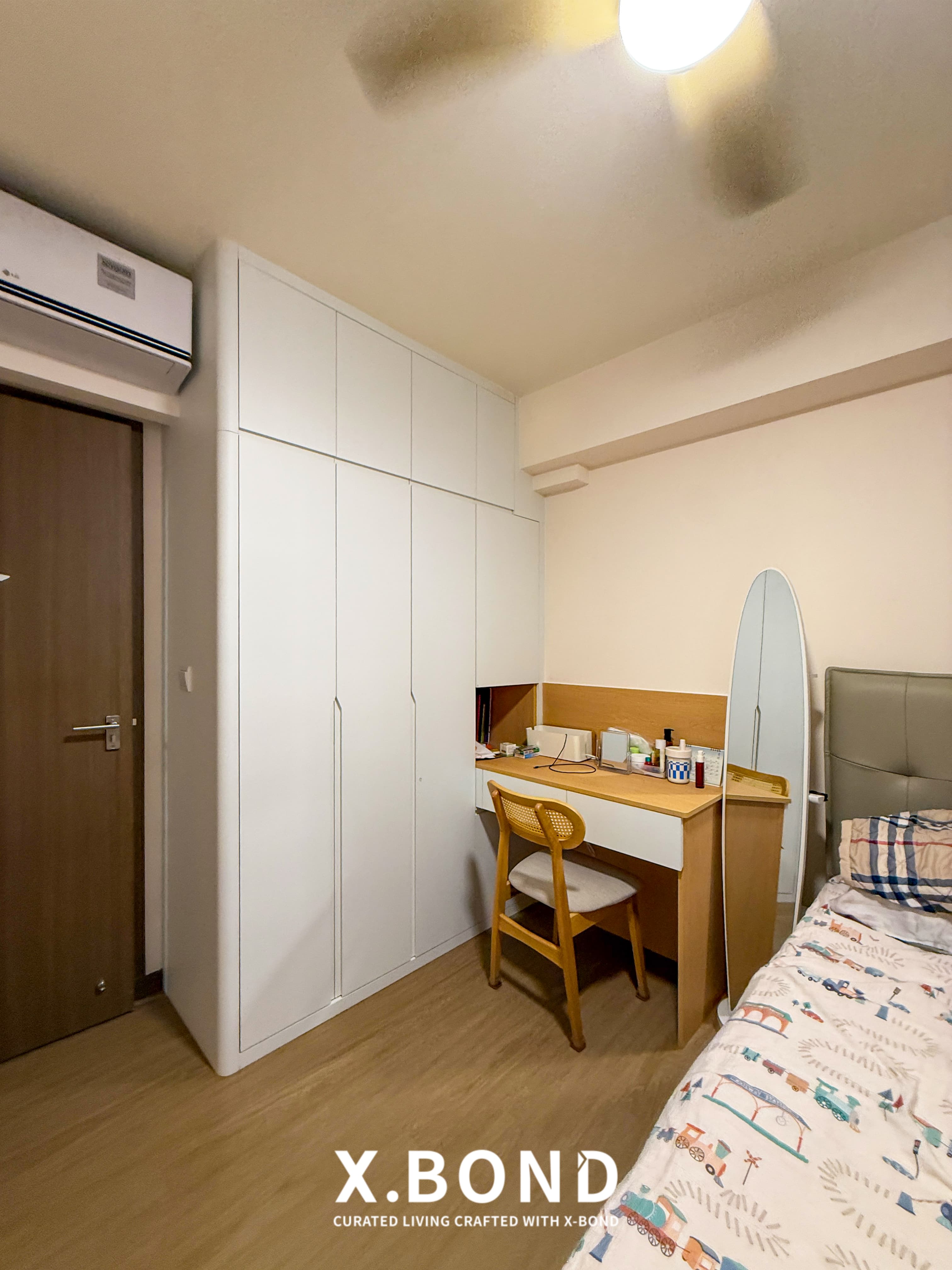 Warm & Minimalist Full-House Customization in Circuit Road