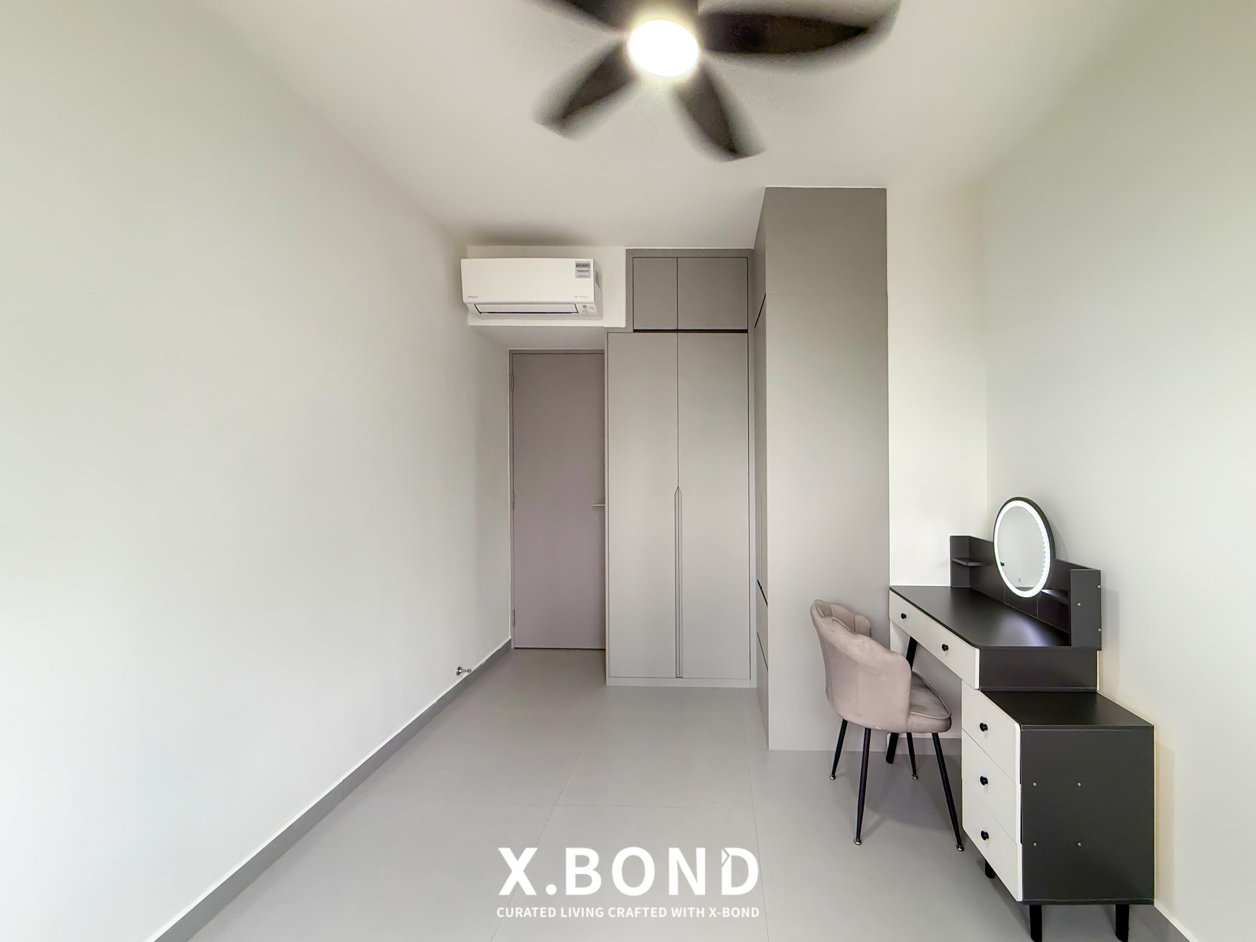 Modern Contemporary Grey-Themed HDB in Kent Ridge