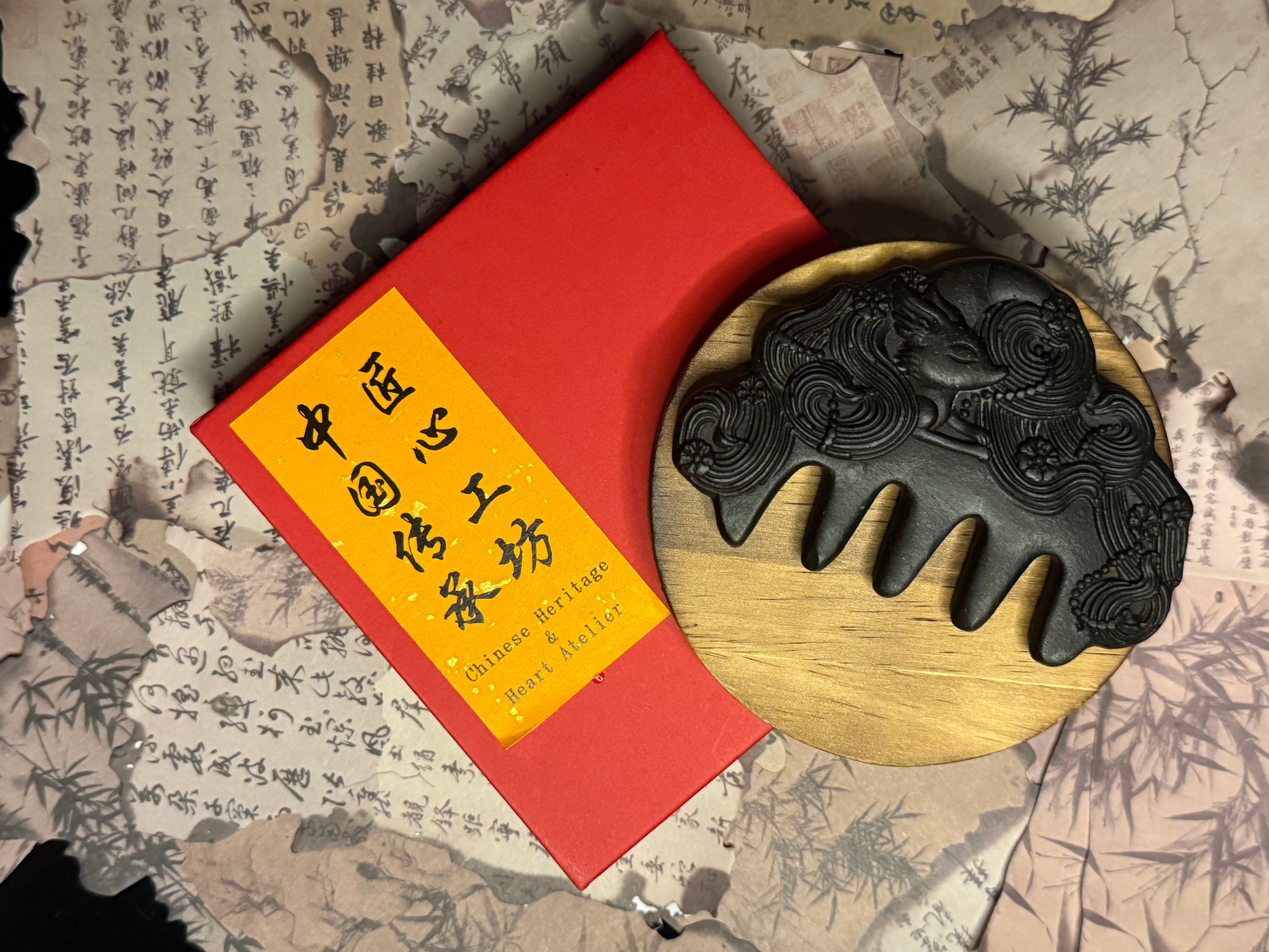 He Shou Wu (Fo-Ti Root) Herbal Incense Comb - Nine-Tailed Fox Edition