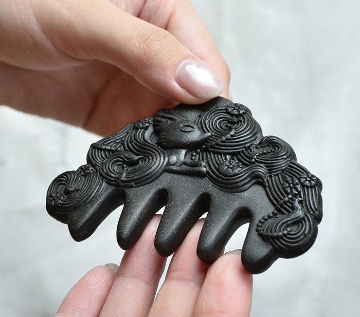 He Shou Wu (Fo-Ti Root) Herbal Incense Comb - Nine-Tailed Fox Edition