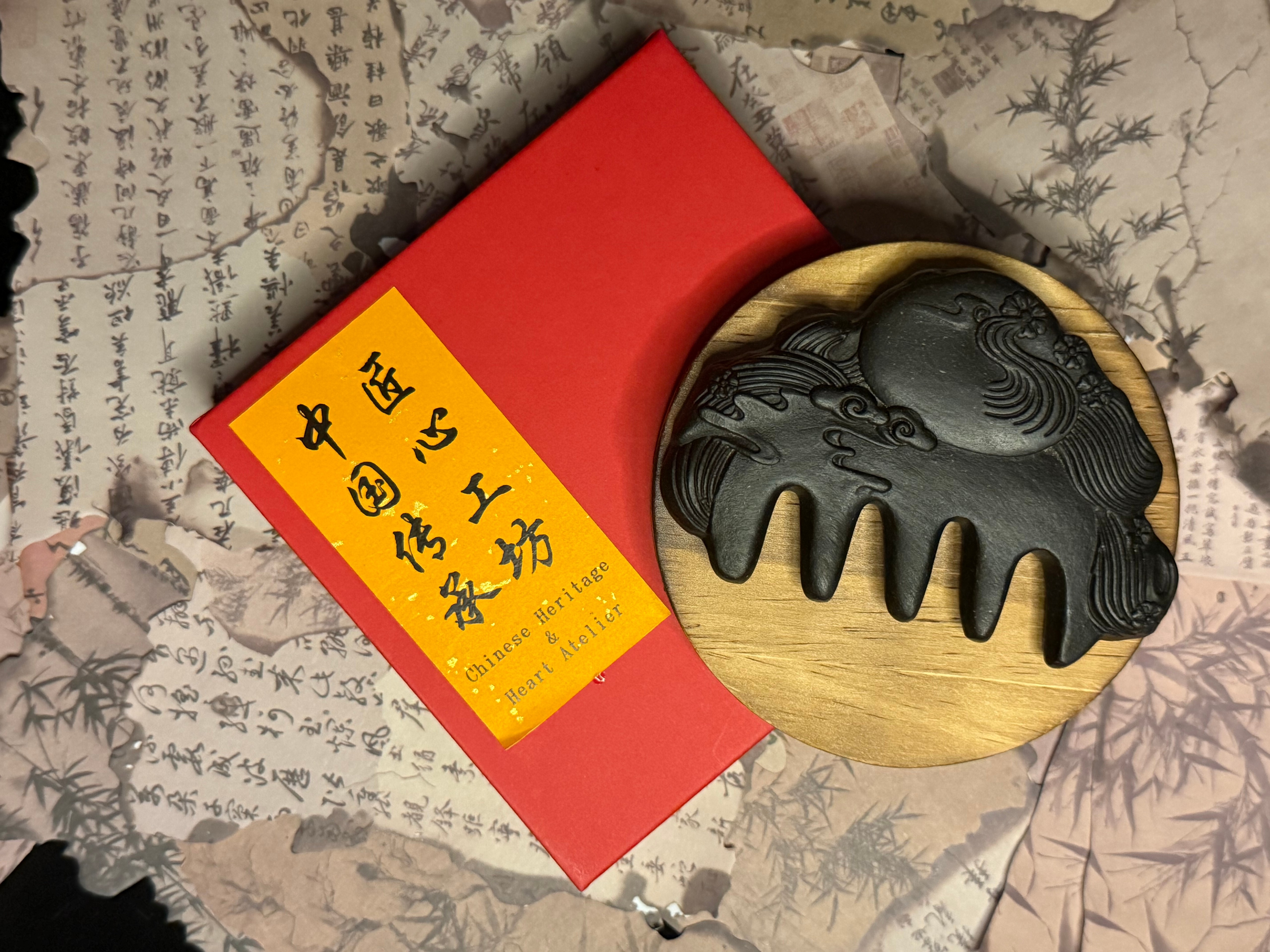 He Shou Wu (Fo-Ti Root) Herbal Incense Comb - Nine-Tailed Fox Edition