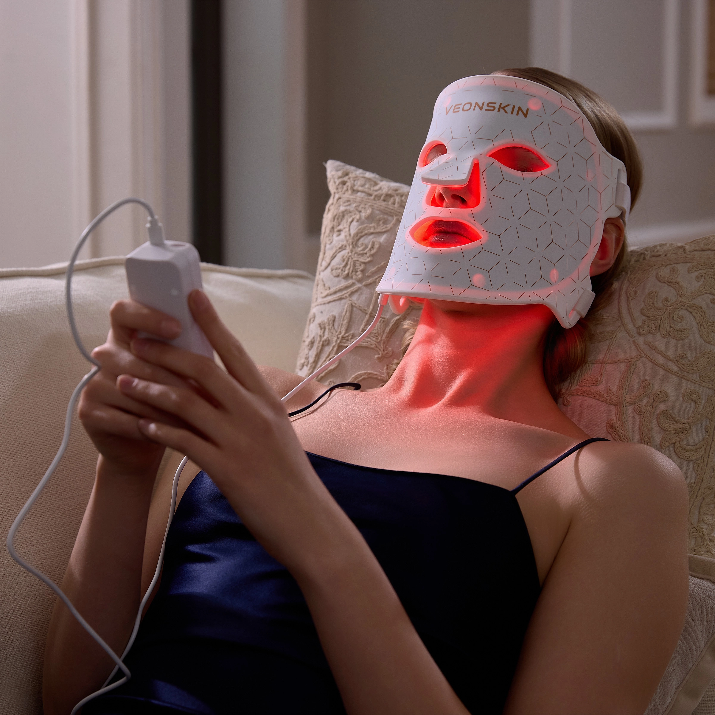 Veonskin LED Face Mask – 7-Color Light Therapy for Skincare