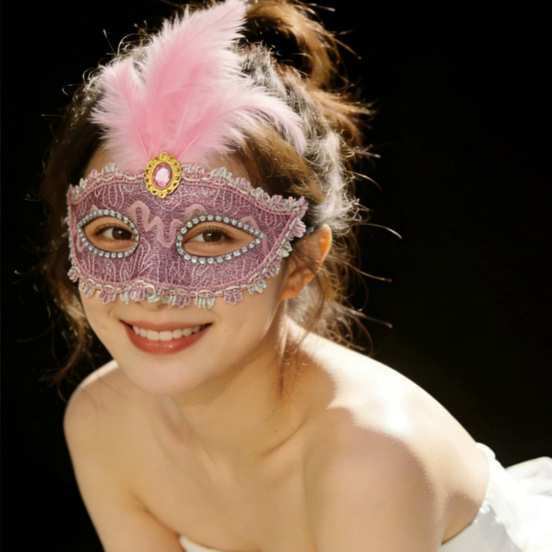 Princess Feather Masquerade Mask – Cute Half Face Eye Mask with Fluffy Feathers for Women, Romantic Party Accessory for Halloween