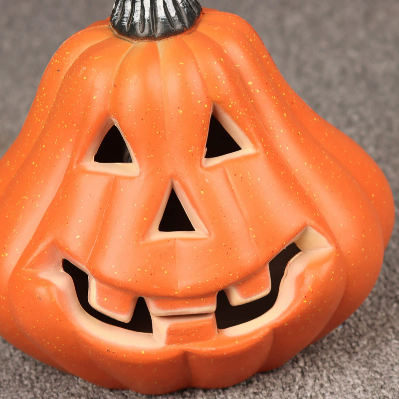 Light Up Halloween Pumpkin – Jack O Lantern LED Lamp for Party Decoration