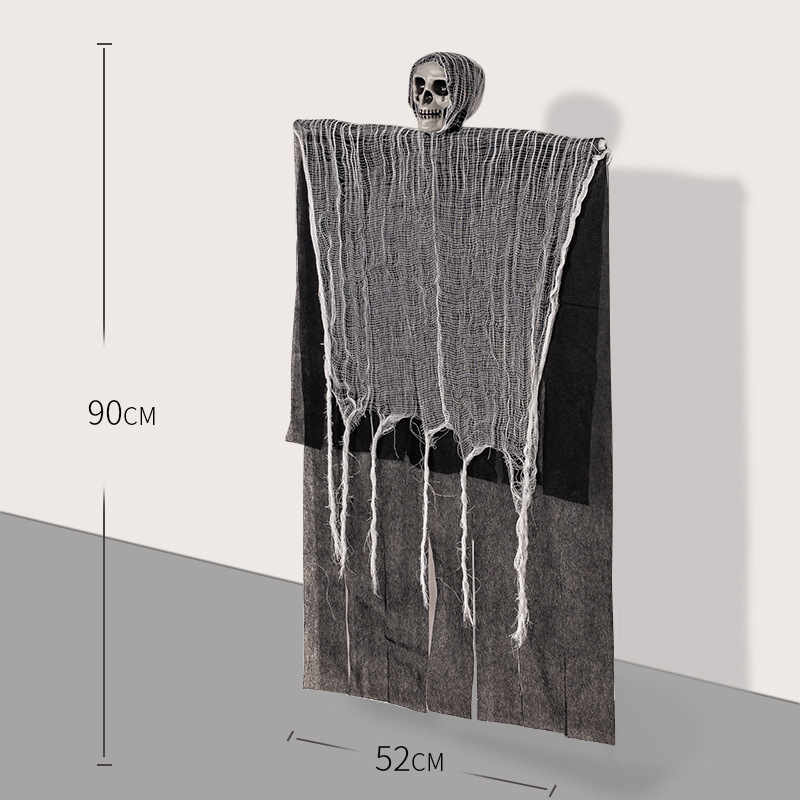 Mini Skull Gauze Hanging Ornament – Small Skeleton Head Pendant with Bloody Mesh Wrap for Halloween Tree, Car & Party Decor