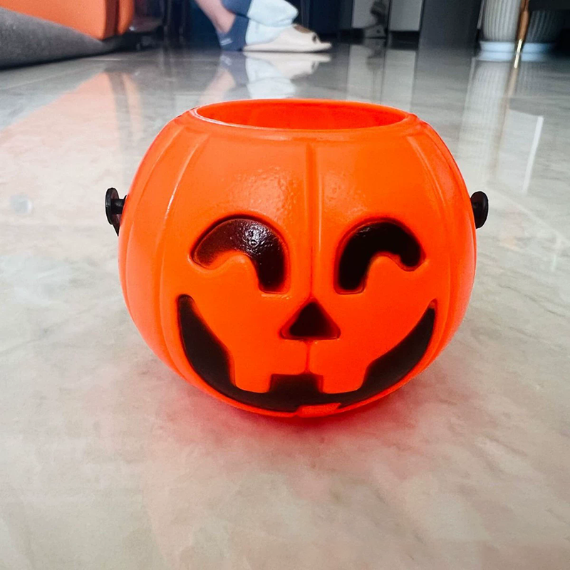 Halloween Pumpkin Bucket – Plastic Jack O Lantern Candy Pail for Kids Trick or Treat