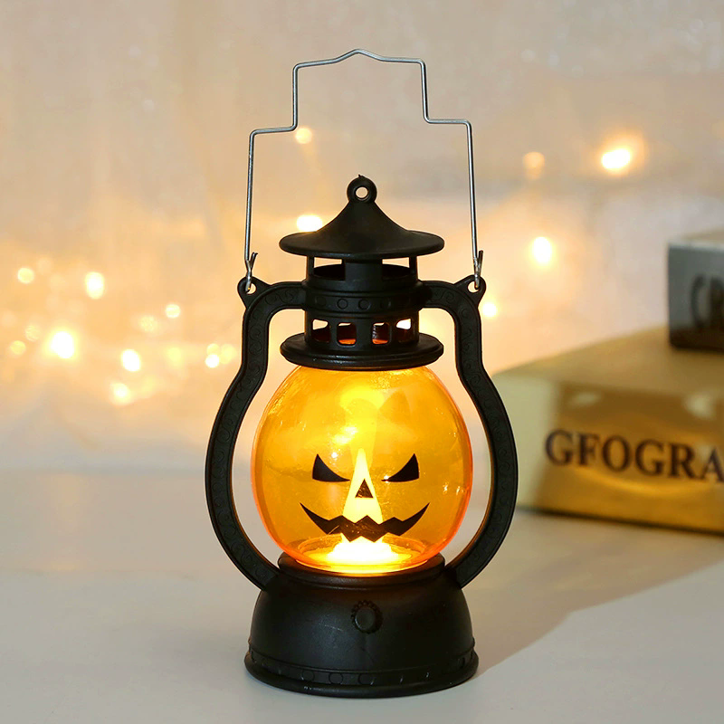 Halloween Pumpkin Oil Lamp – Creative Mini Kerosene Lantern for Home Decor Spooky Prop