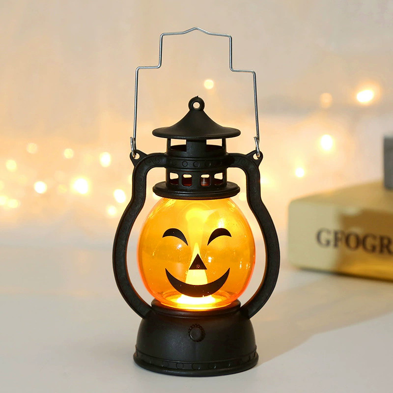 Halloween Pumpkin Oil Lamp – Creative Mini Kerosene Lantern for Home Decor Spooky Prop