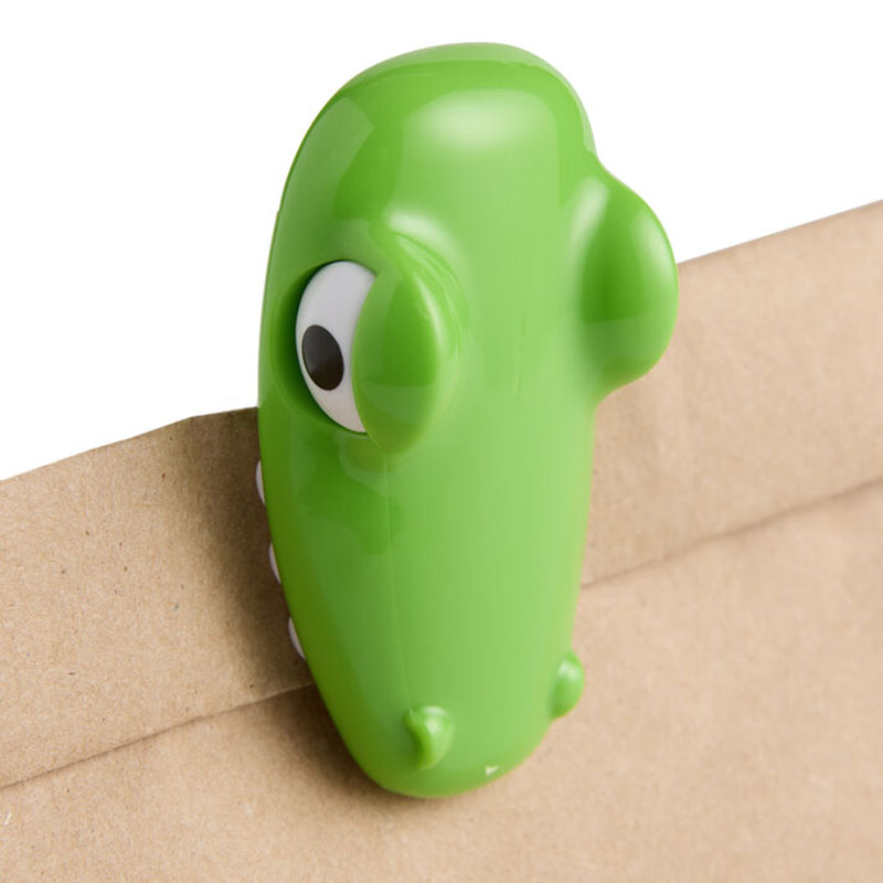 cute pop eye green crocodile head plastic food bag sealing clamp retail product shot