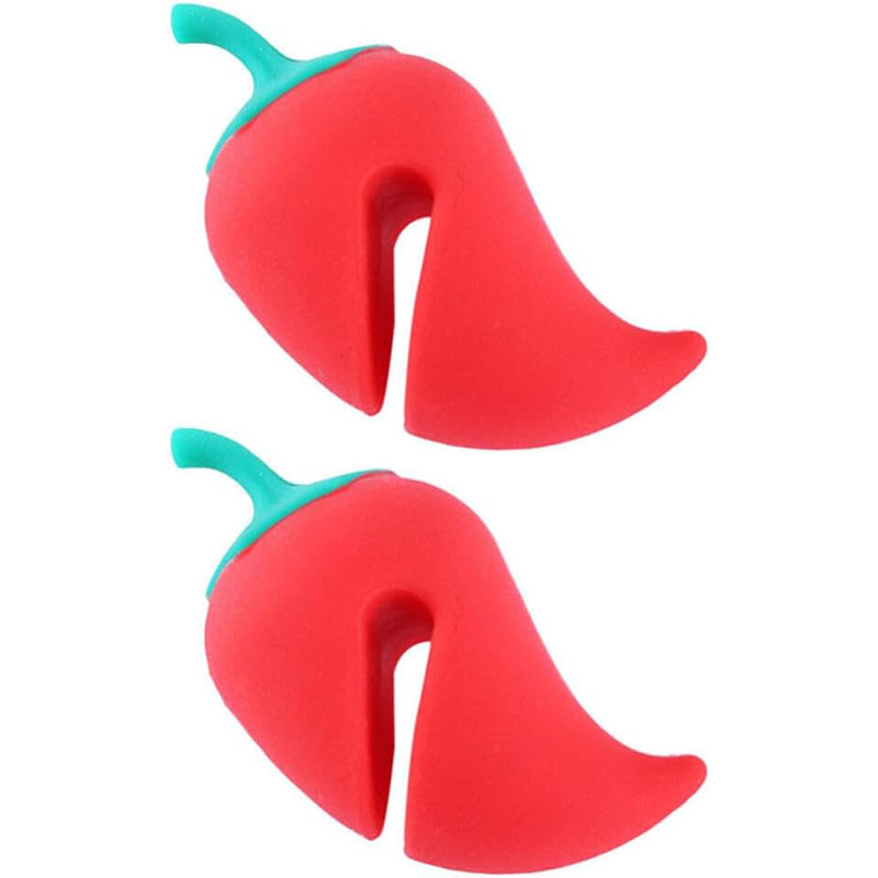 close-up clamping structure chili pot lid lifter silicone texture detail