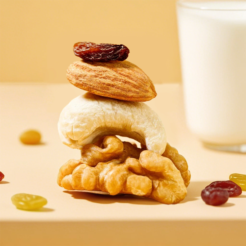 Mr. Squirrel® 6-in-1 Nut Mix