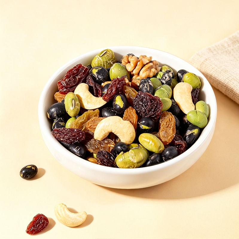 Mr. Squirrel® 6-in-1 Mixed Nuts