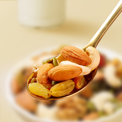 Mr. Squirrel® 7-in-1 Nut Mix