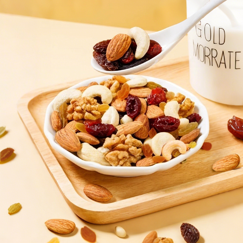 Mr. Squirrel® 6-in-1 Nut Mix