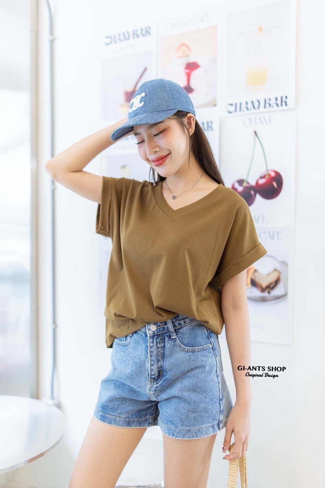 A13 🖤 Big V neck -Sleeved Tshirt – Chic & Easy Basic