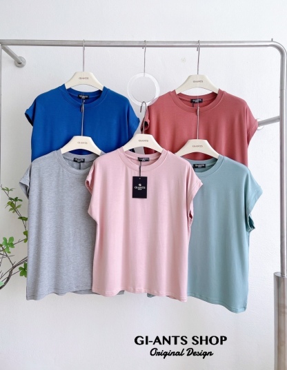 A111 Classic round neckline top