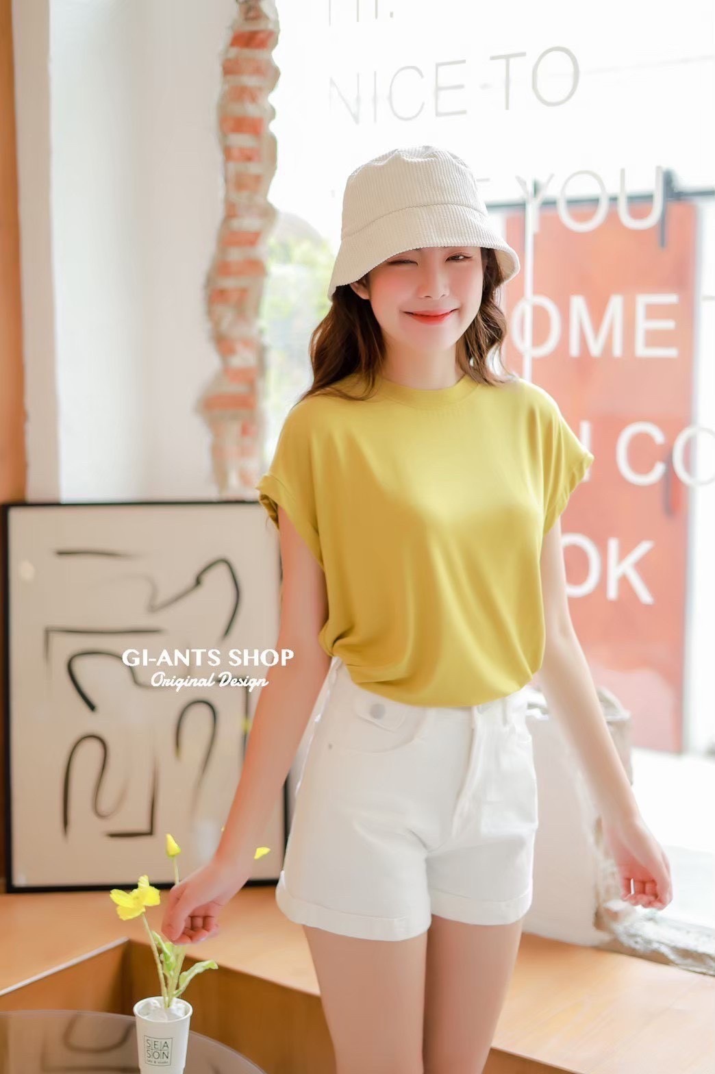 A111 Classic round neckline top