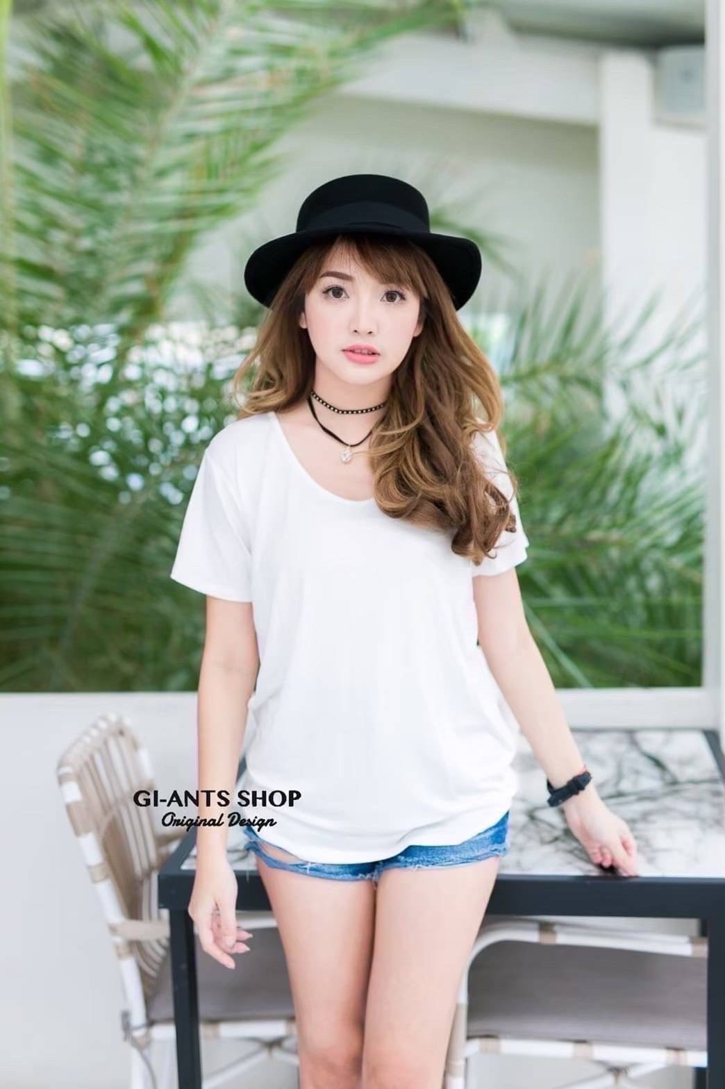 A15 Simple round rayon top