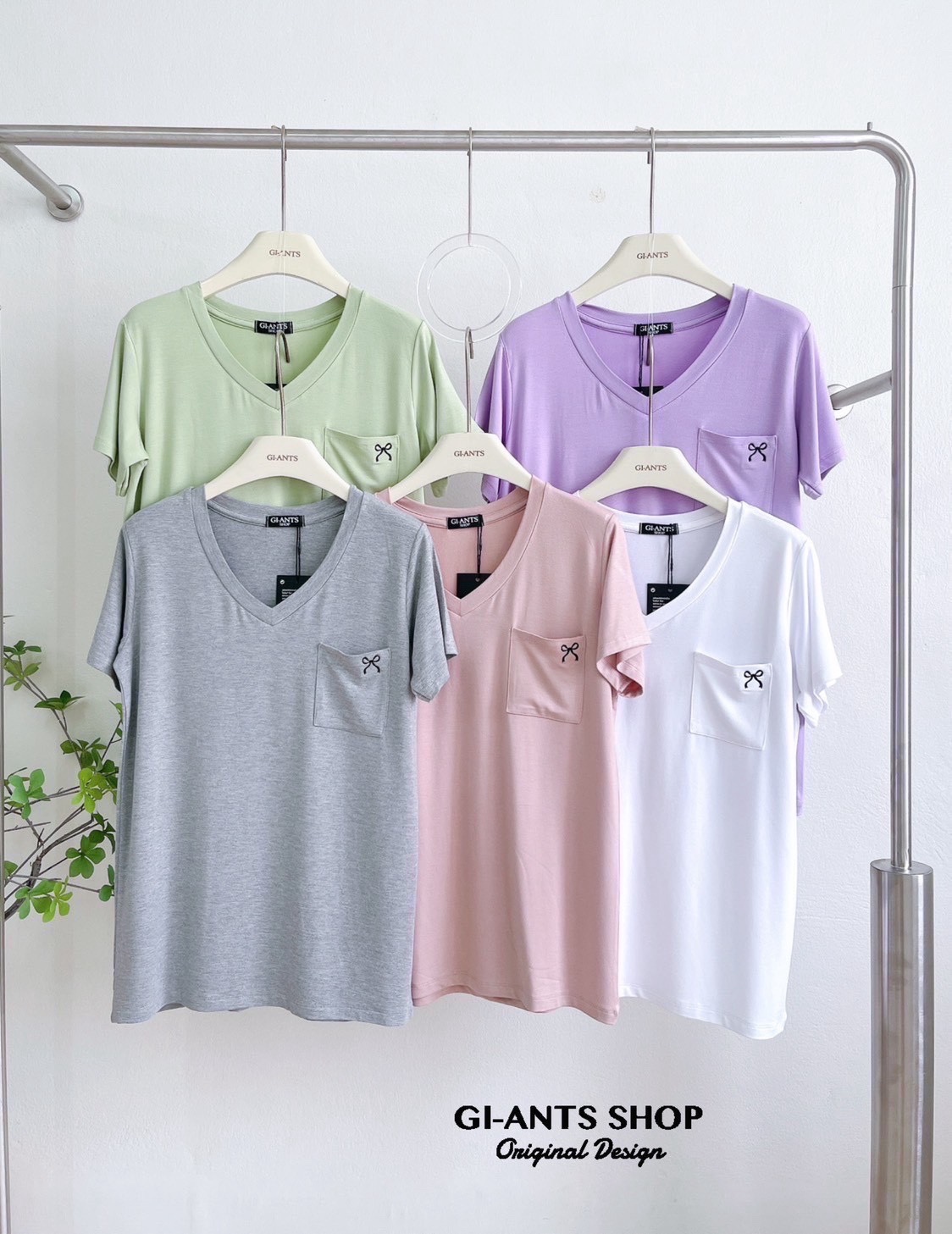 A11  🇰🇷 Pocket with Tiny Cute Bow Rayon Top