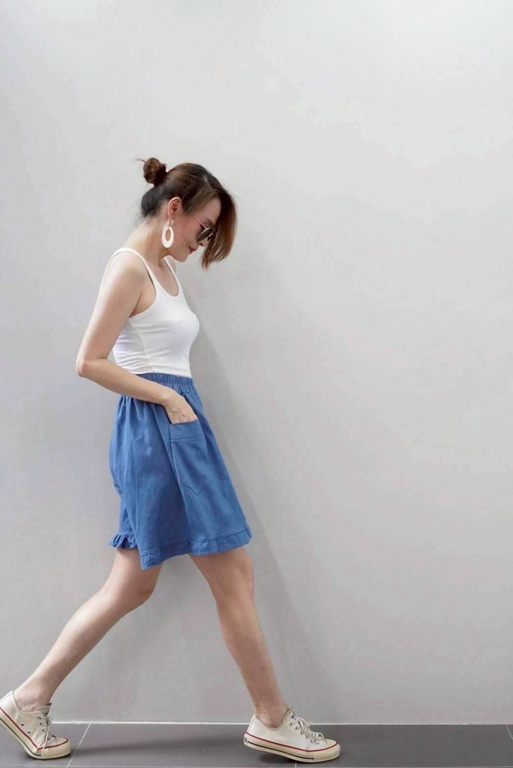 A63 Ruffles Denim Shorts