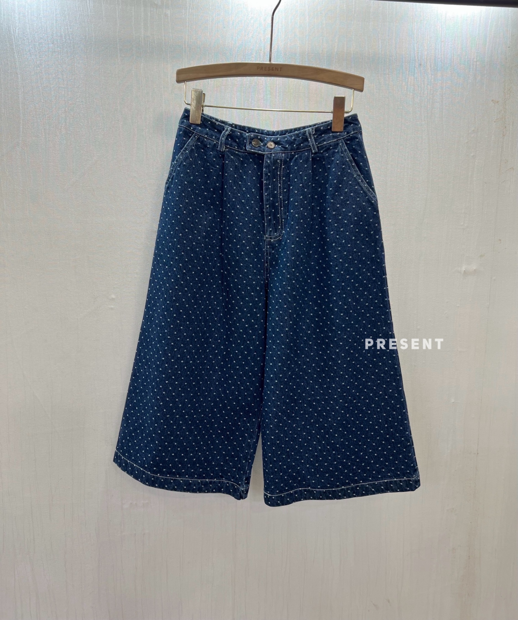A36 Three-quarter length Dot Denim pants