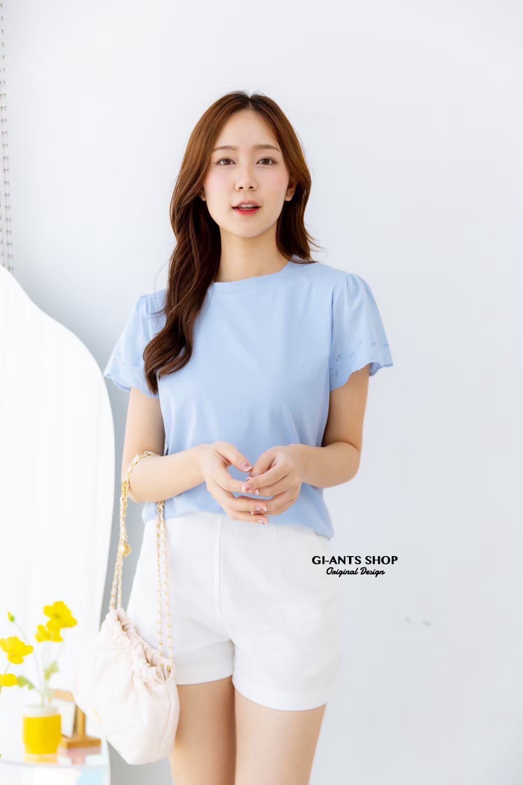 A97 Sweet lace sleeves Top