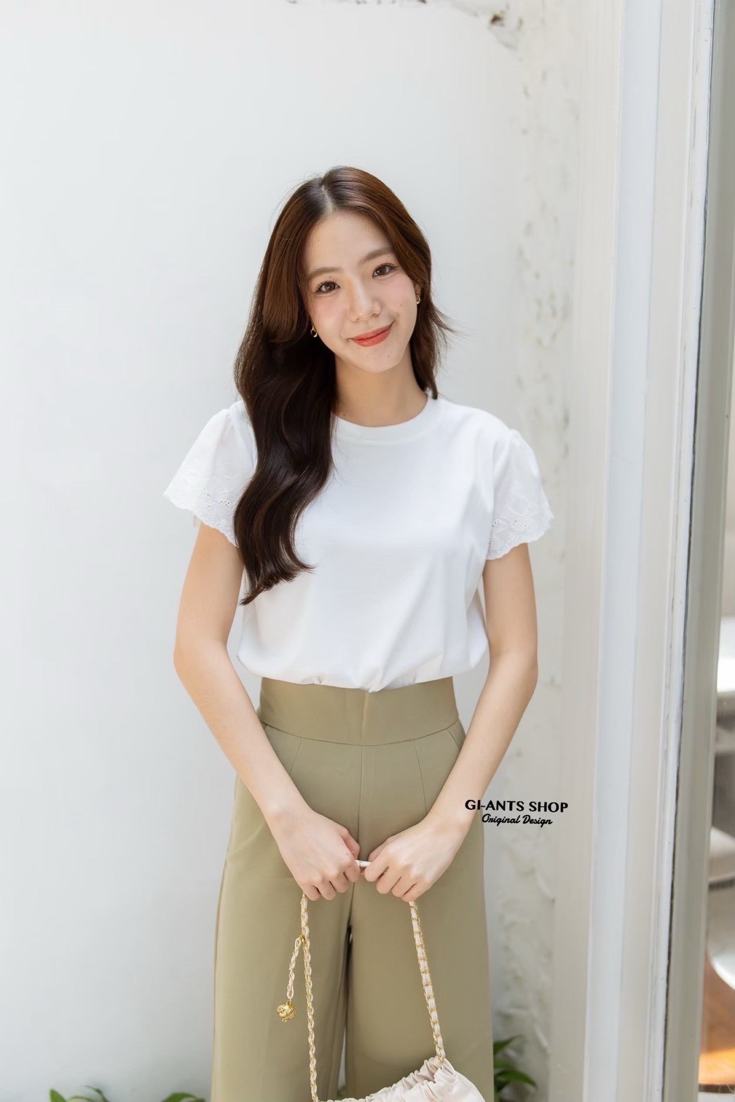 A97 Sweet lace sleeves Top