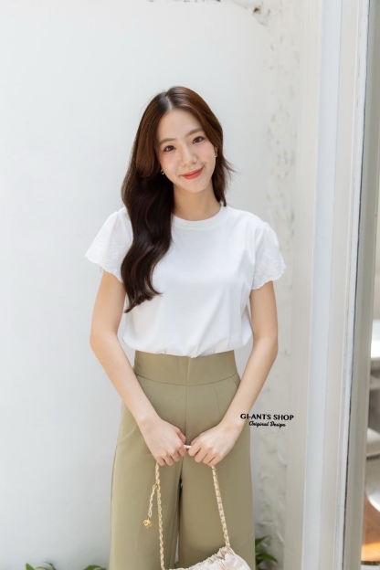 A97 Sweet lace sleeves Top