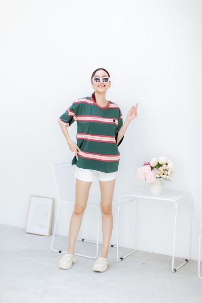 A121 🇰🇷🇰🇷 Korean striped round neck shirt