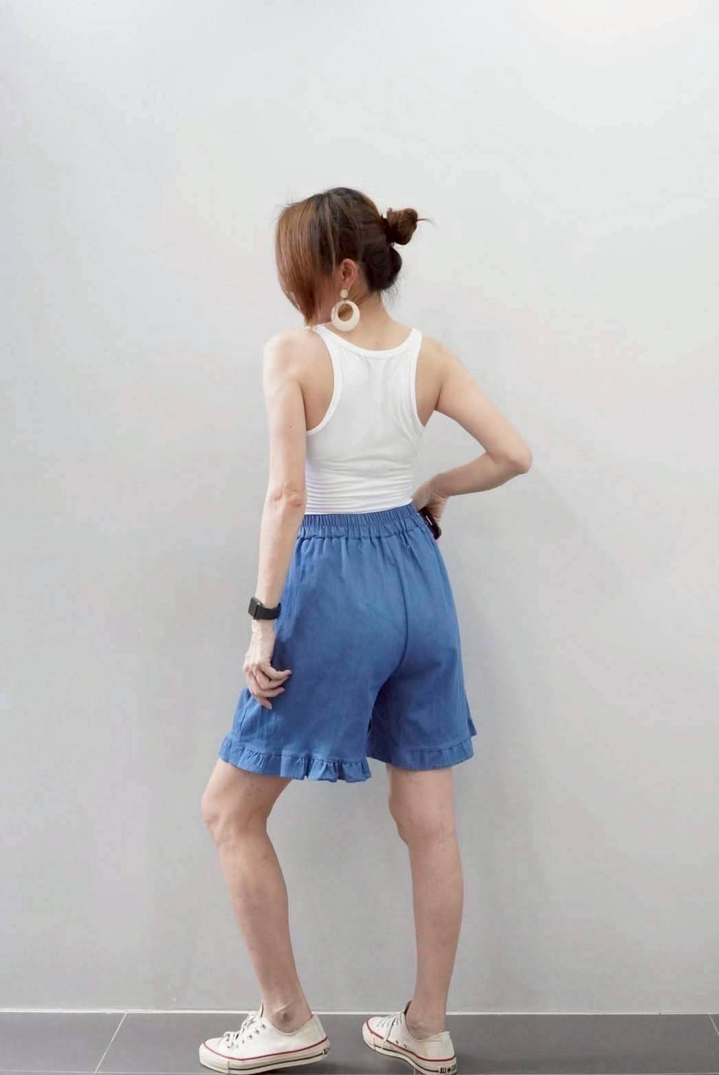 A63 Ruffles Denim Shorts