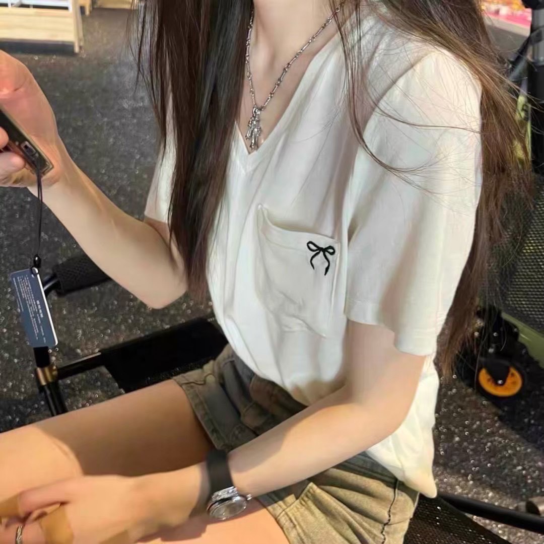 A11  🇰🇷 Pocket with Tiny Cute Bow Rayon Top