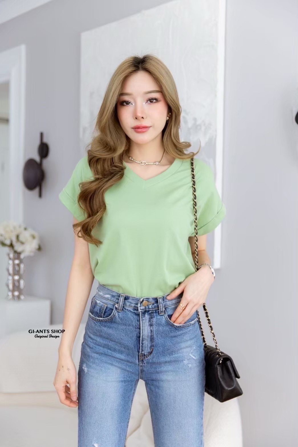 A13 🖤 Big V neck -Sleeved Tshirt – Chic & Easy Basic