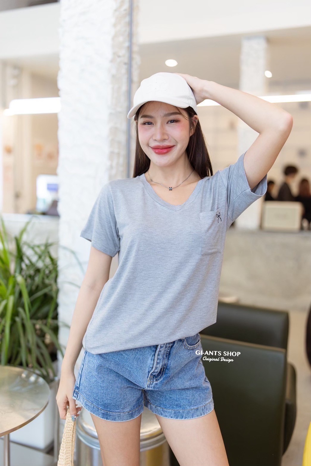 A11  🇰🇷 Pocket with Tiny Cute Bow Rayon Top