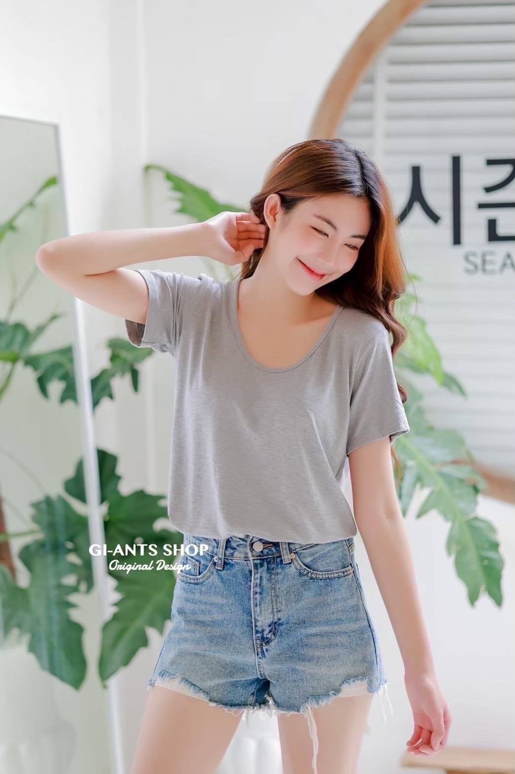 A15 Simple round rayon top