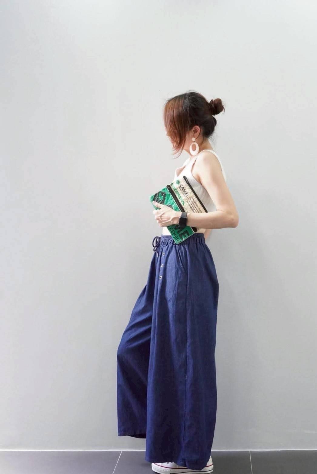 A61 Hooks hole Culottes