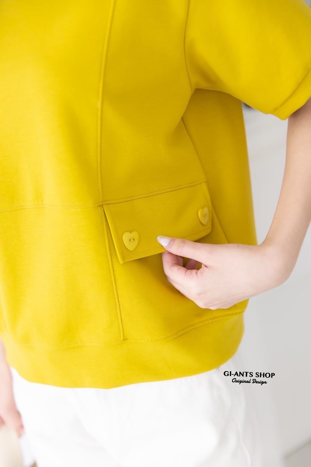 A107 Front pockets Top