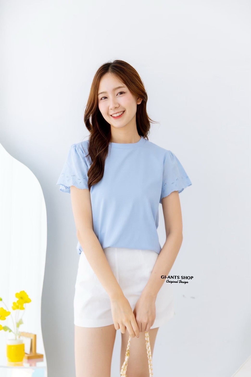 A97 Sweet lace sleeves Top