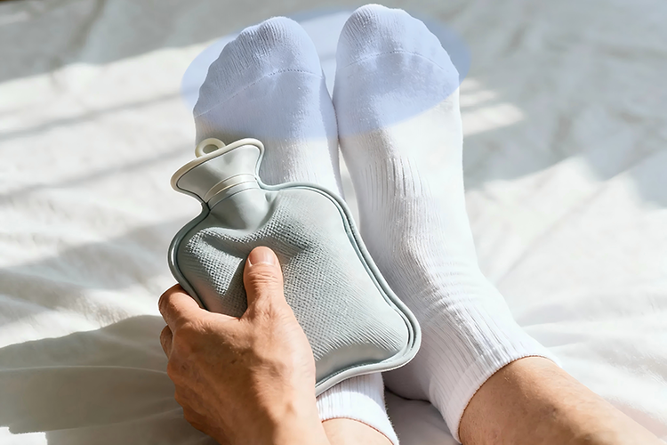  علاج برودة القدم لمرضى السكري: اختيار الحذاء الصحيح هو المفتاح-healthy-foot