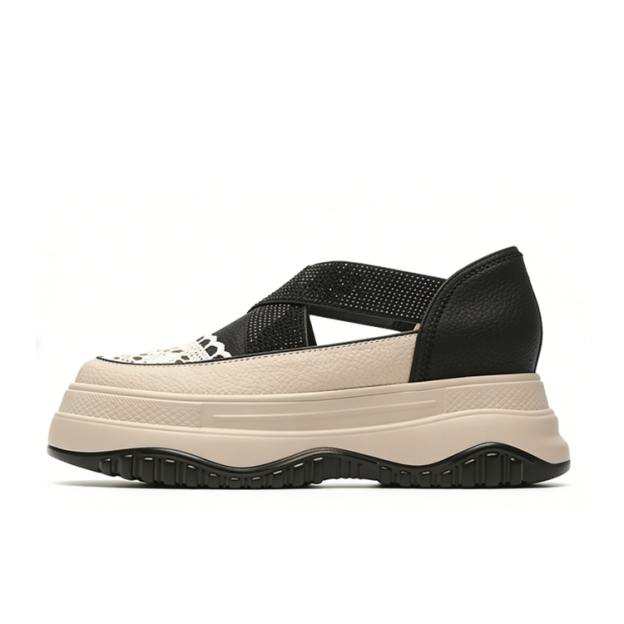 Healthy-foot   تتميز هذه الأحذية النسائية بكعب ٥ سم يزيد من طولها، مما يجعل ساقيكِ تبدوان أنحف. مريحة للمشي ولن تُرهق قدميكِ حتى بعد الوقوف لفترات طويلة