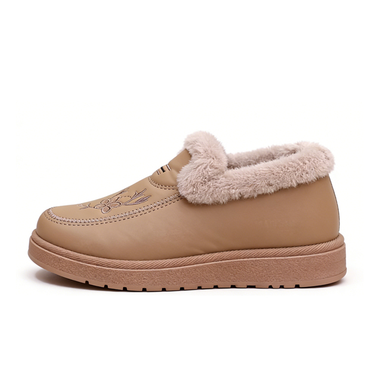 حذاء بوت دافئ ذو نعل سميك ومقاوم للانزلاق