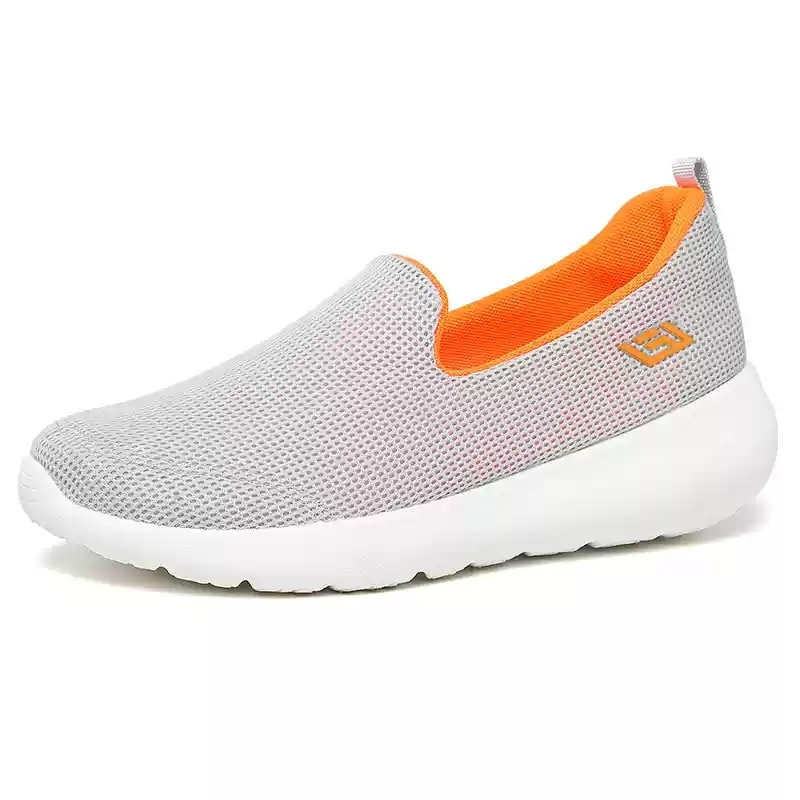 حذاء سهل الارتداء والخلع