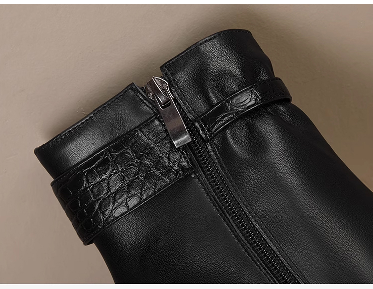 حذاء كعب عالي بتصميم كلاسيكي حديث