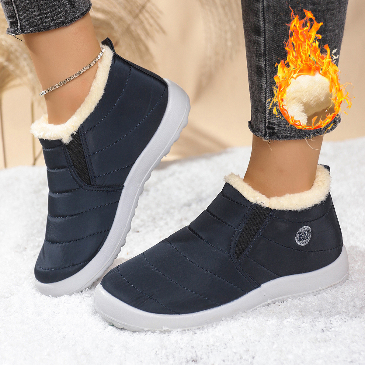 حذاء بوت مبطن دافئ مقاوم للماء مع بطاقة صوف دافئة للنساء 