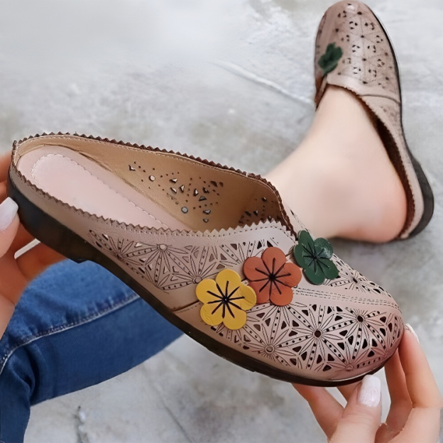 Healthy-foot   صندل نسائي بمقدمة مستديرة ومكشوف للكعب، بتصميم عتيق مفرغ، كعب منخفض 3 سم يضمن المشي بثبات، يناسب جميع الفئات، قطعة يومية متعددة الاستخدامات-healthy-foot