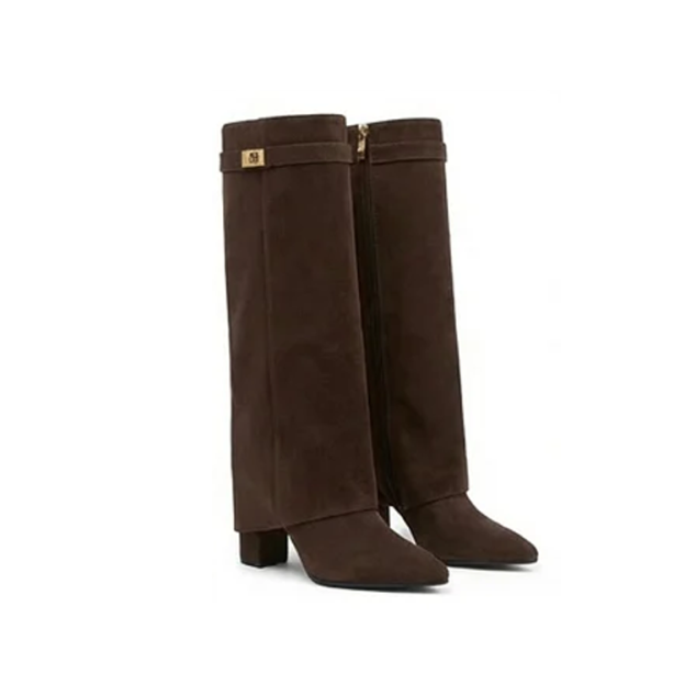 Healthy-foot حذاء بوت عصري بطول الركبة عارض وجزء علوي بطية (عارض في عروض الأزياء)